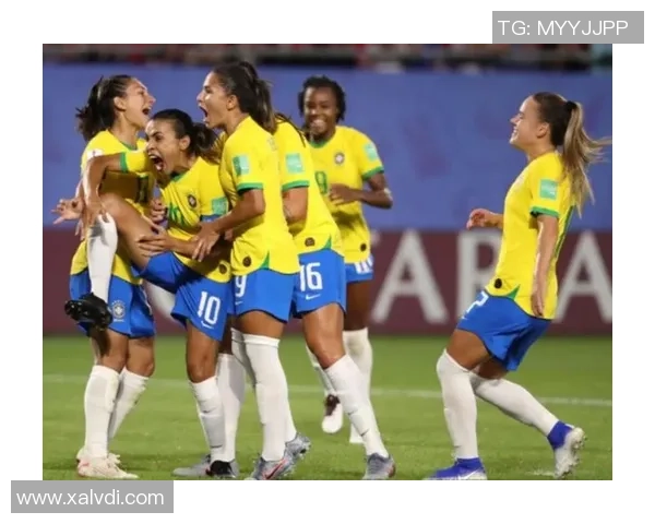 意大利女足与巴西女足巅峰对决展现足球魅力与激情的较量