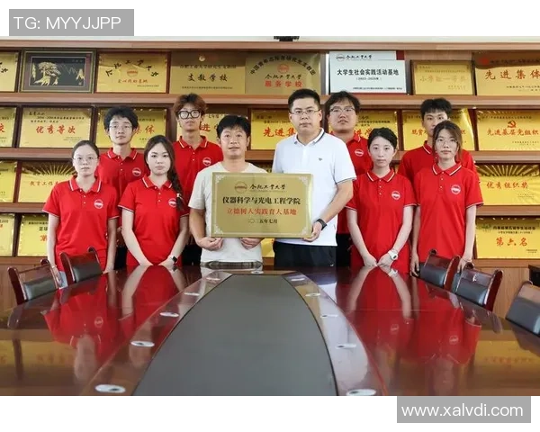 朱荣振：从学术研究到社会实践的多维探索与创新之路